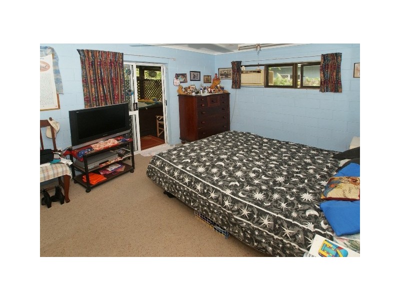 38 Riverside Parade, Trinity Park QLD 4879