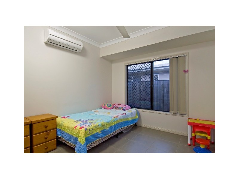 11 Icefire Quay, Trinity Park QLD 4879