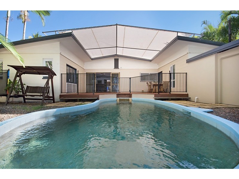 18 Batt Street, Clifton Beach QLD 4879