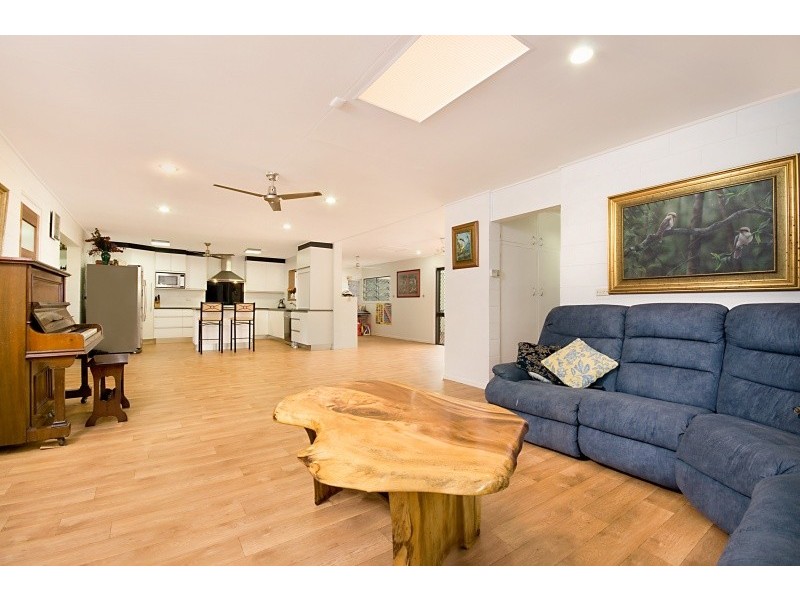 18 Batt Street, Clifton Beach QLD 4879