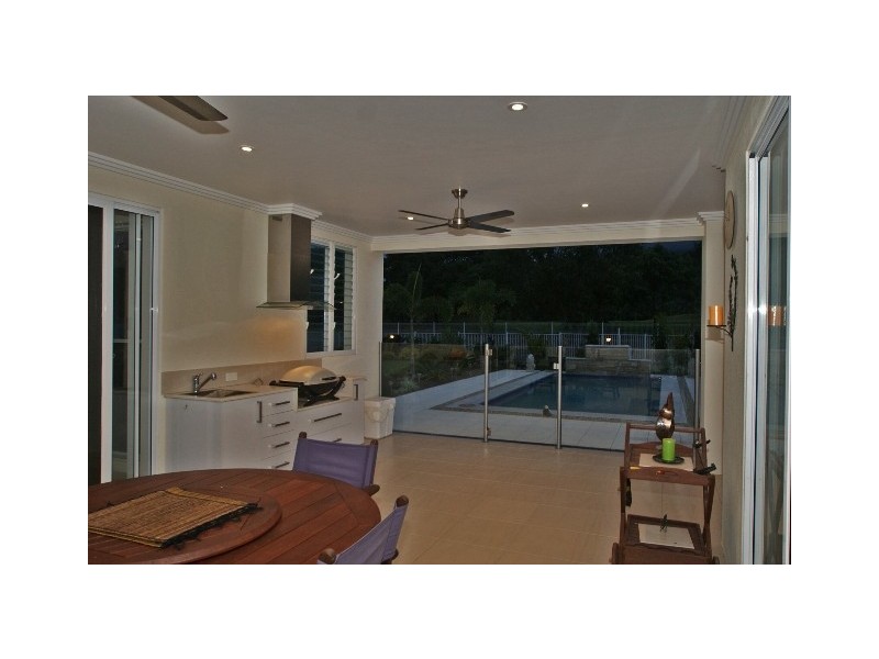 Kewarra Beach QLD 4879