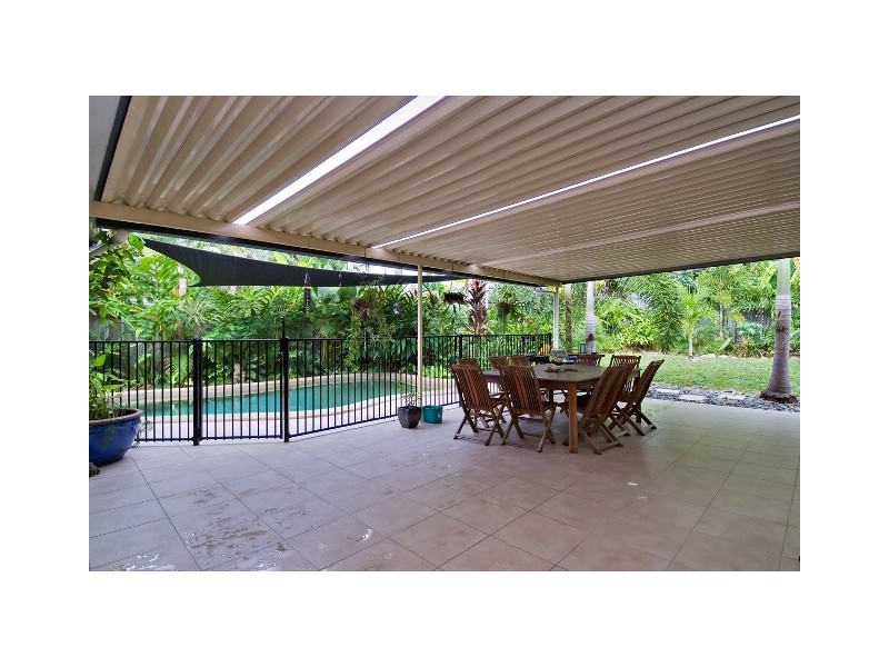 16 Volute Close, Trinity Beach QLD 4879