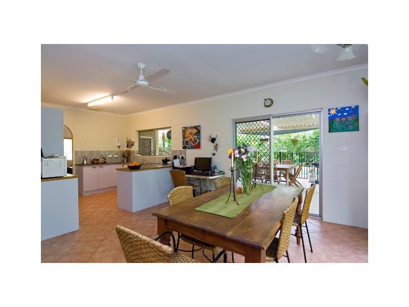 16 Volute Close, Trinity Beach QLD 4879