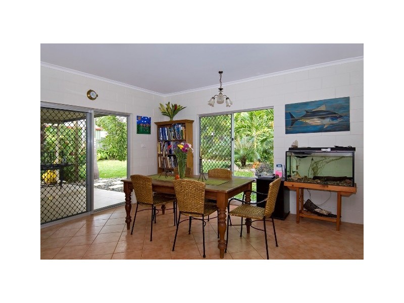 16 Volute Close, Trinity Beach QLD 4879