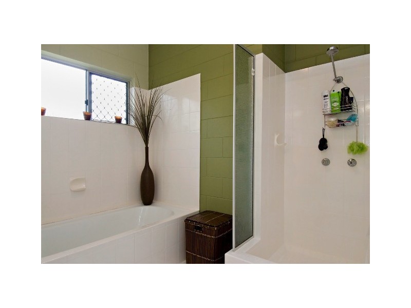 16 Volute Close, Trinity Beach QLD 4879