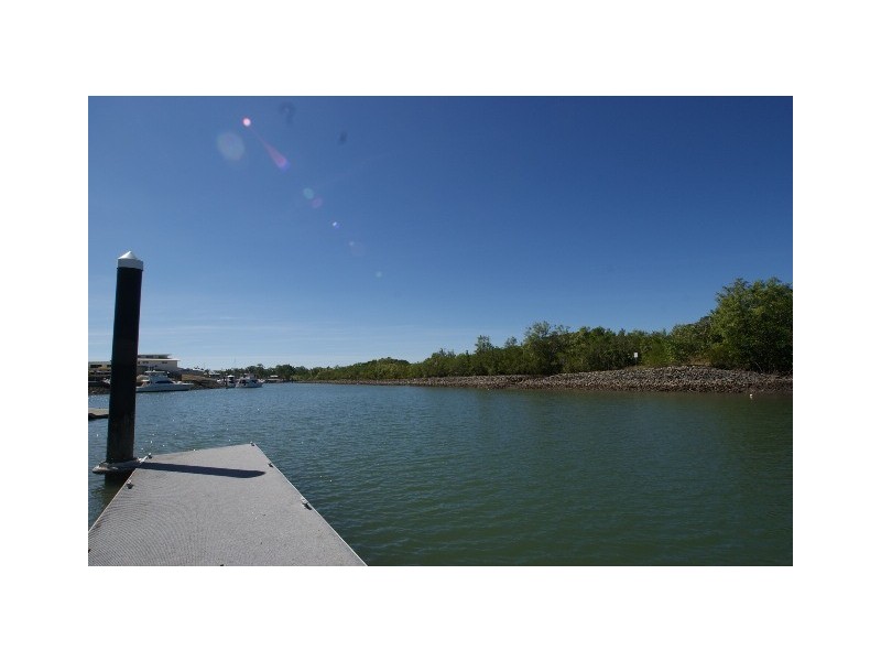 2 Brindabella Quay, Trinity Park QLD 4879