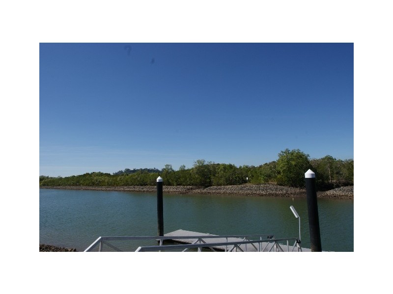 2 Brindabella Quay, Trinity Park QLD 4879