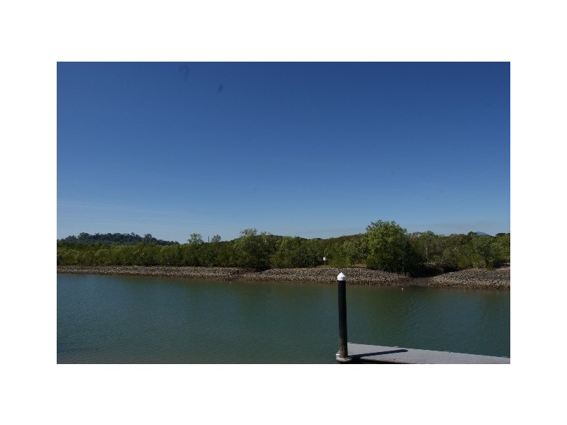 2 Brindabella Quay, Trinity Park QLD 4879