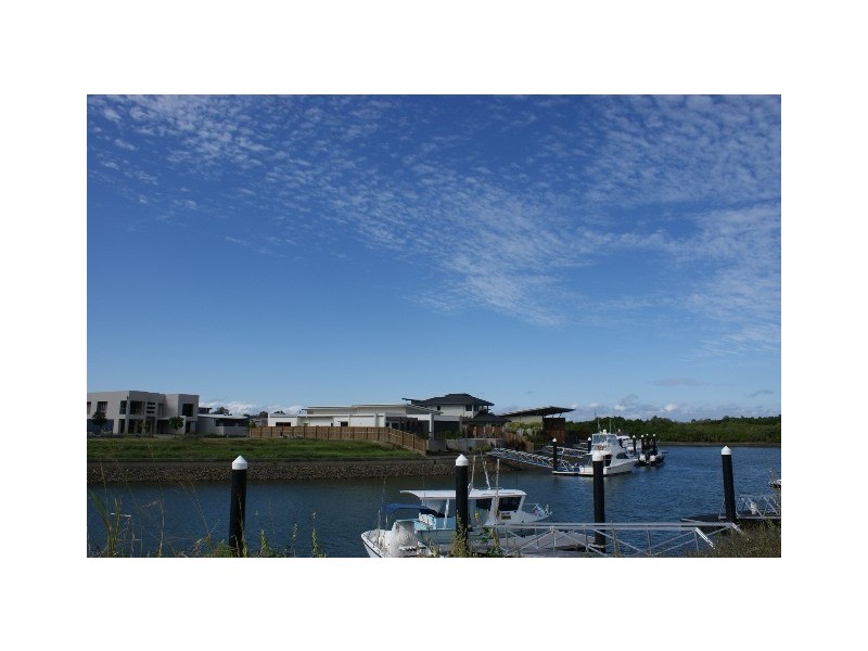13 Ragamuffin Quay, Trinity Park QLD 4879