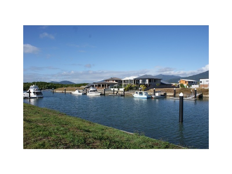 13 Ragamuffin Quay, Trinity Park QLD 4879