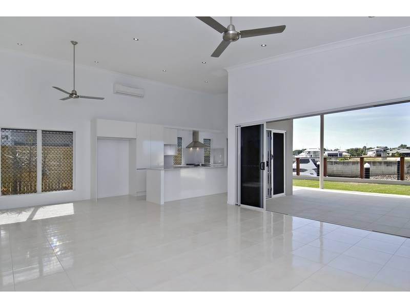20 Brindabella Quay, Trinity Park QLD 4879