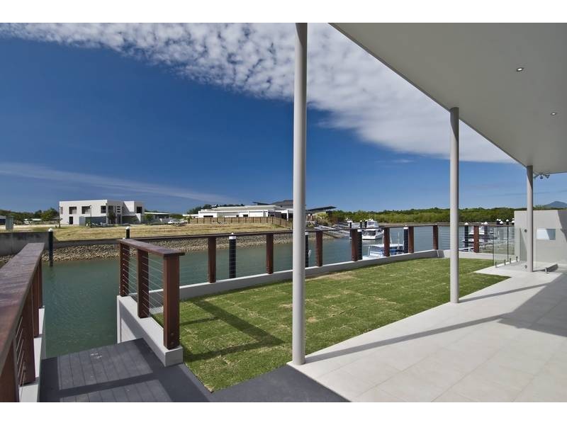 20 Brindabella Quay, Trinity Park QLD 4879