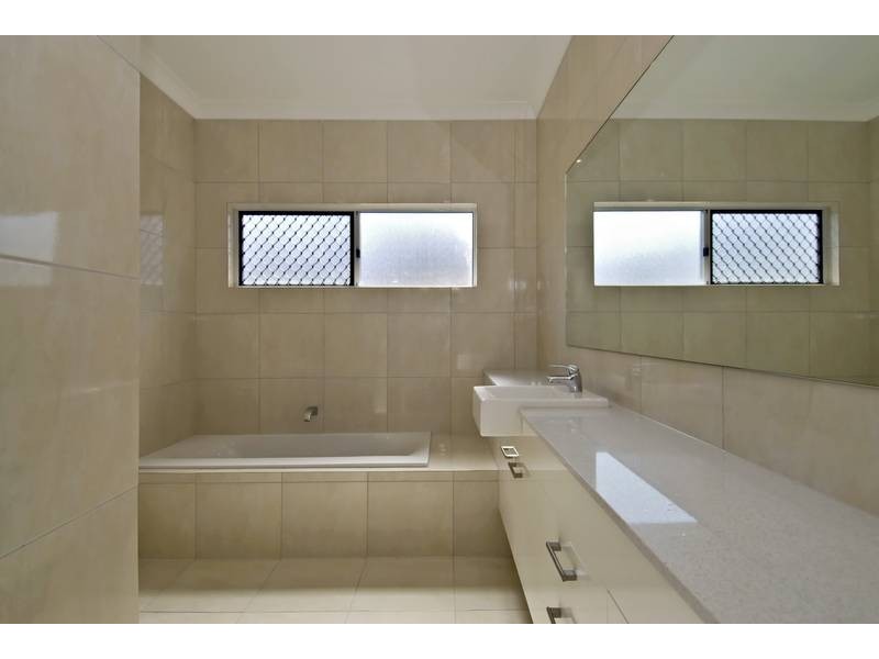 20 Brindabella Quay, Trinity Park QLD 4879