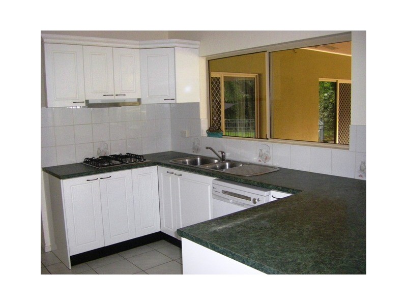 25-27 Runnymede Avenue, Redlynch QLD 4870