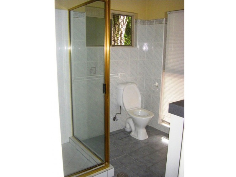 25-27 Runnymede Avenue, Redlynch QLD 4870