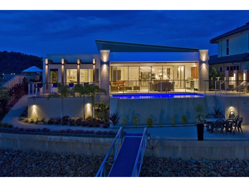 11 Ragamuffin Quay, Trinity Park QLD 4879