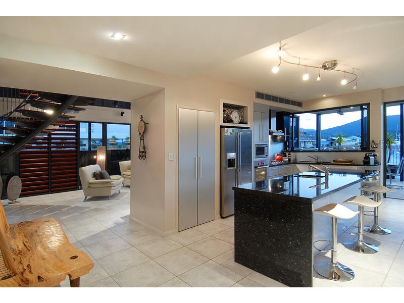 19 Brindabella Quay, Trinity Park QLD 4879