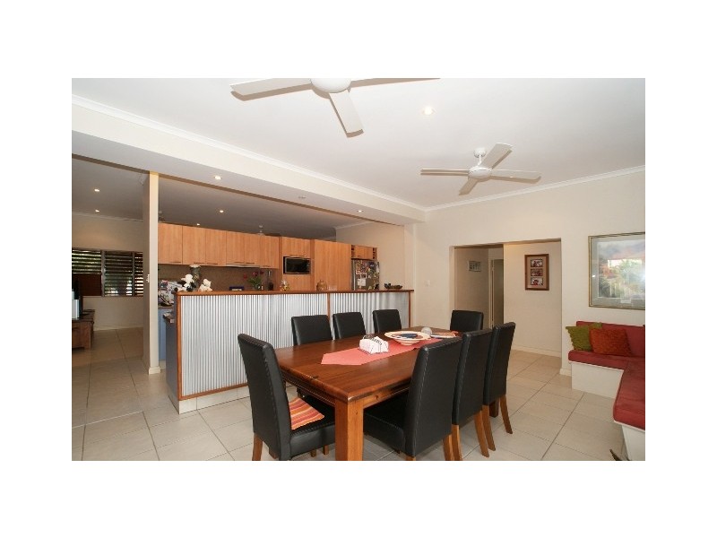 Clifton Beach QLD 4879