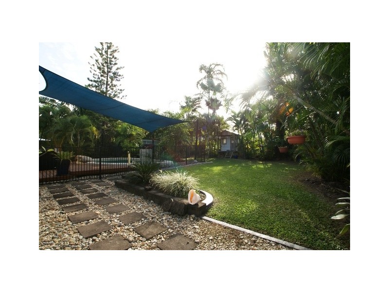 Clifton Beach QLD 4879