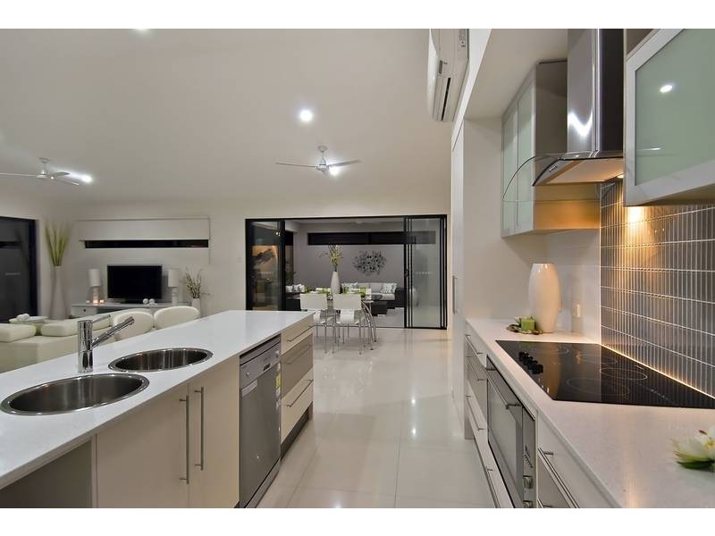 13 Icefire Quay, Trinity Park QLD 4879