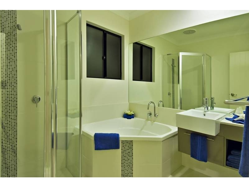 13 Icefire Quay, Trinity Park QLD 4879