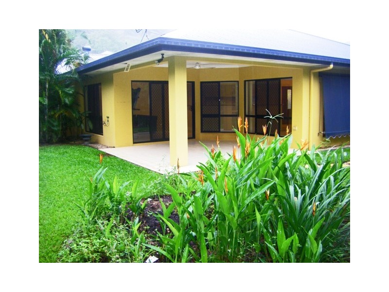 17 William Hickey Drive, Redlynch QLD 4870