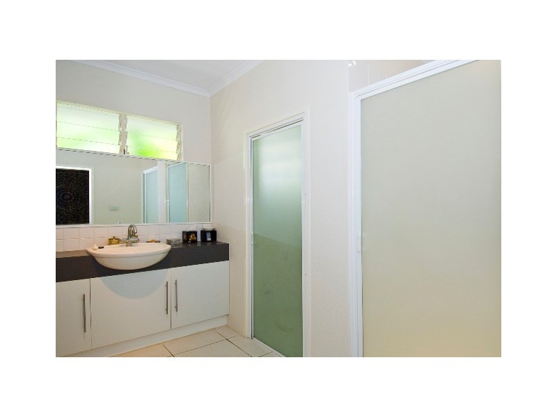 16 Batt Street, Clifton Beach QLD 4879