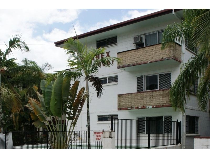 1/282 Lake Street, Cairns North QLD 4870