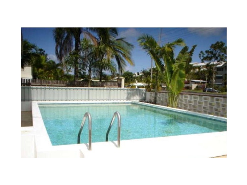 1/282 Lake Street, Cairns North QLD 4870