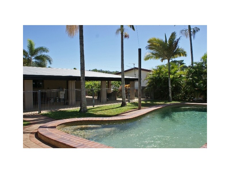 3 Summertime Close, Trinity Park QLD 4879