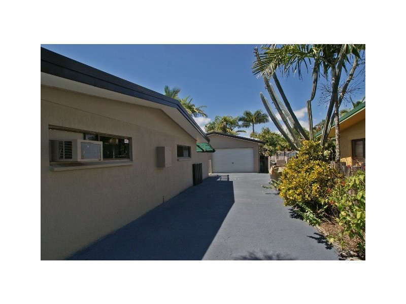 3 Summertime Close, Trinity Park QLD 4879