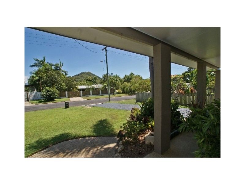 3 Summertime Close, Trinity Park QLD 4879