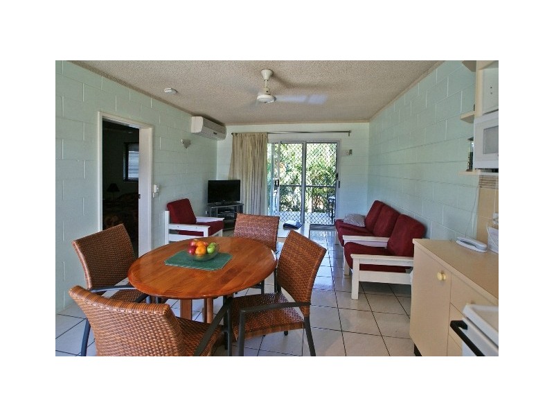 11/63 Moore St, Trinity Beach QLD 4879