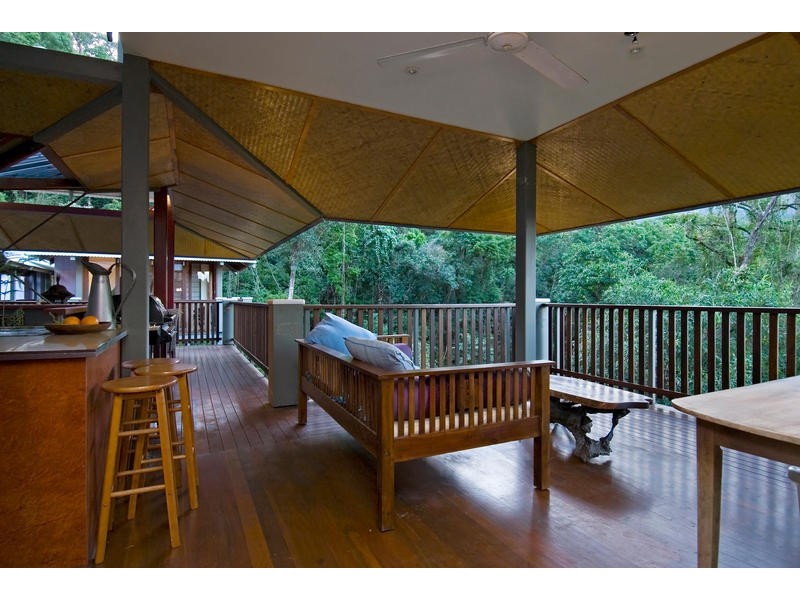 22 Chatham Terrace, Smithfield QLD 4878
