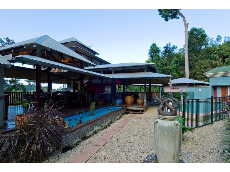 22 Chatham Terrace, Smithfield QLD 4878