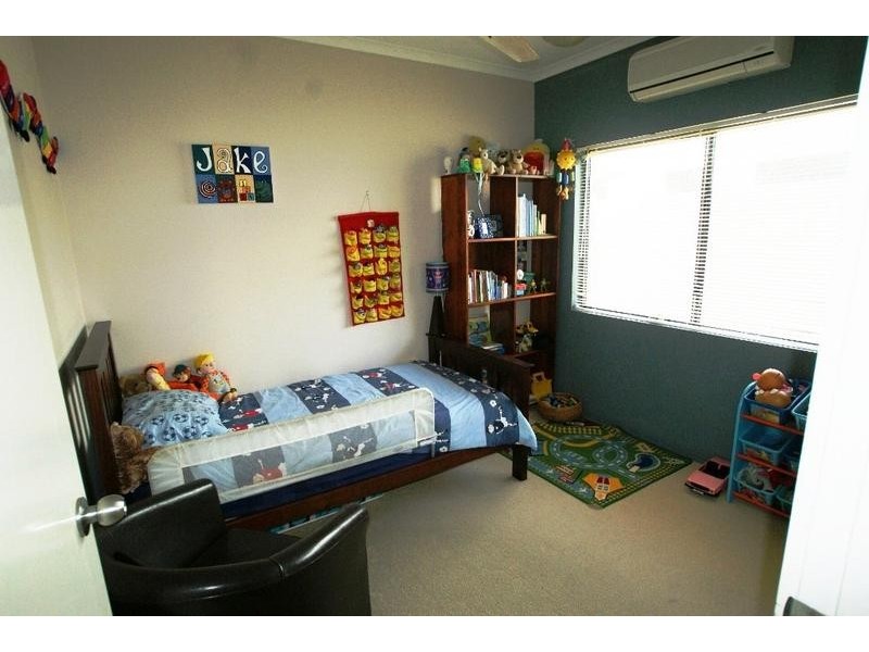 20 Baines Street, Clifton Beach QLD 4879