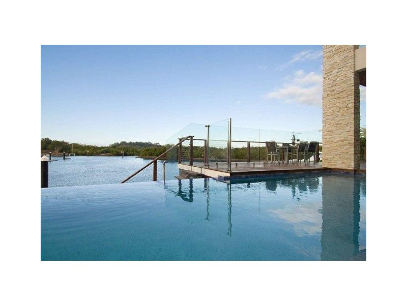 2 Ragamuffin Quay, Trinity Park QLD 4879