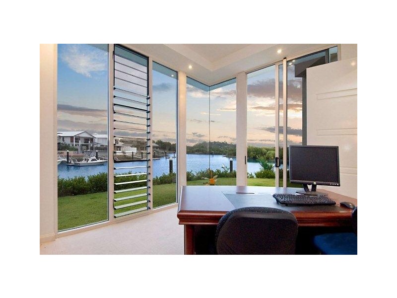 2 Ragamuffin Quay, Trinity Park QLD 4879