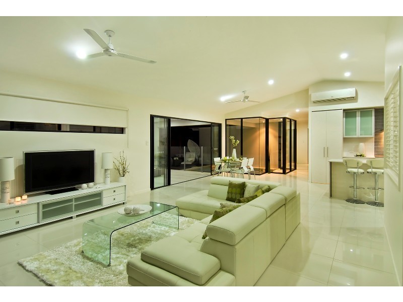 13 Icefire Quay, Trinity Park QLD 4879