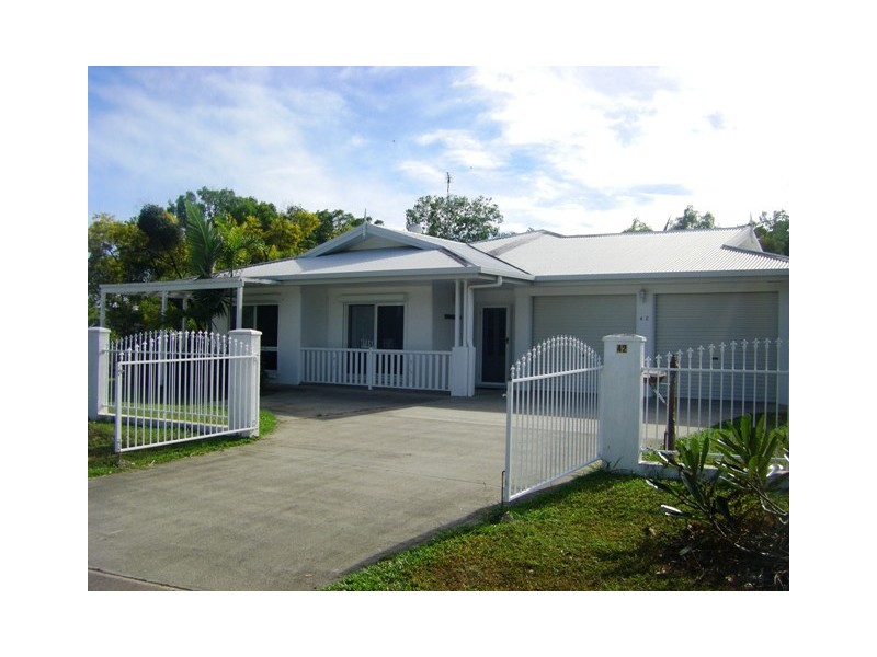 42 Strombus Avenue, Trinity Beach QLD 4879