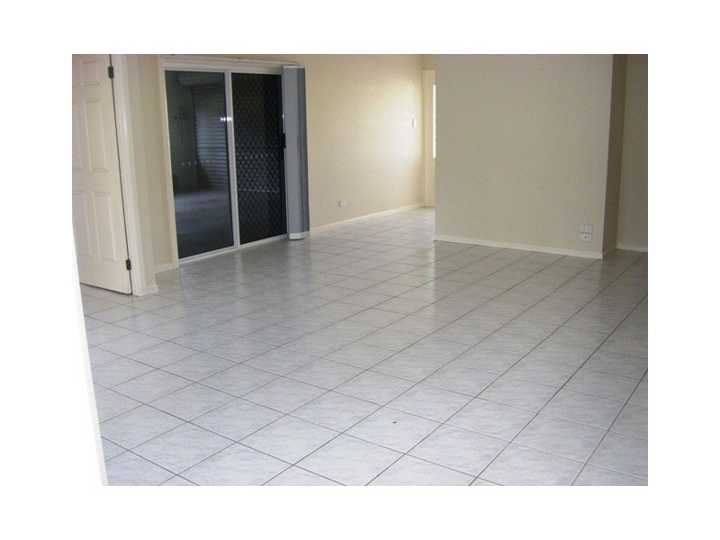 42 Strombus Avenue, Trinity Beach QLD 4879