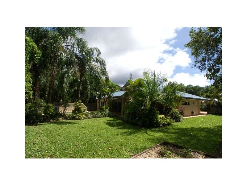 15 Bramble Street, Clifton Beach QLD 4879