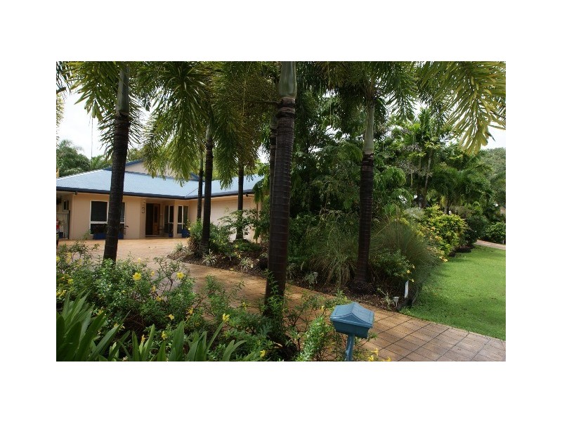 15 Bramble Street, Clifton Beach QLD 4879