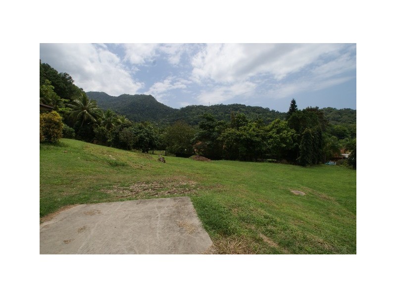 Knight Road, Smithfield QLD 4878