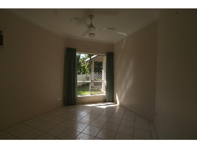 17 Green Avenue, Kewarra Beach QLD 4879