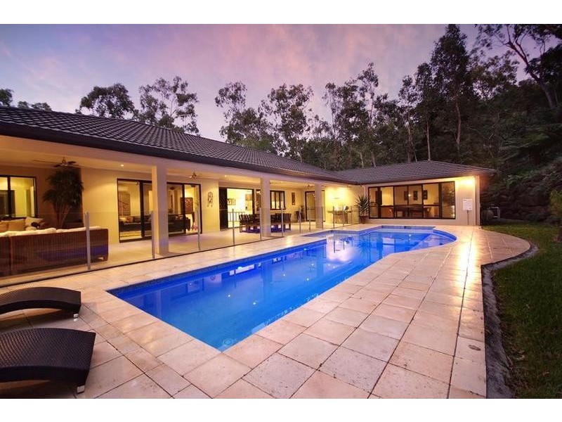 8 Celebration Close, Clifton Beach QLD 4879