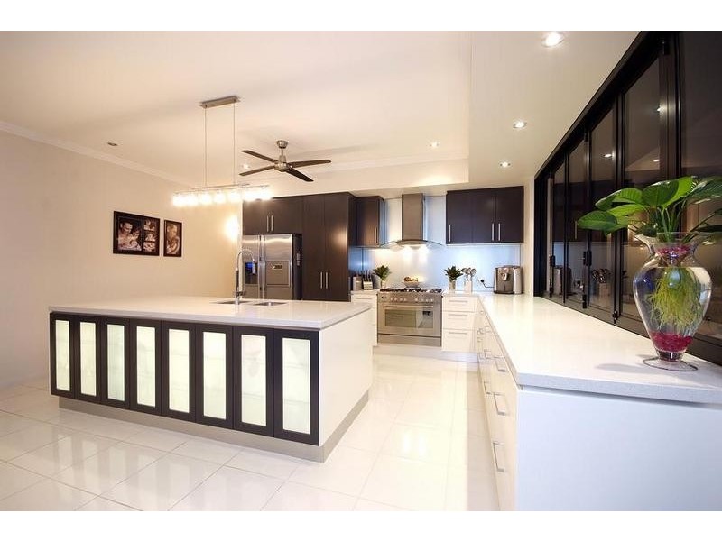 8 Celebration Close, Clifton Beach QLD 4879