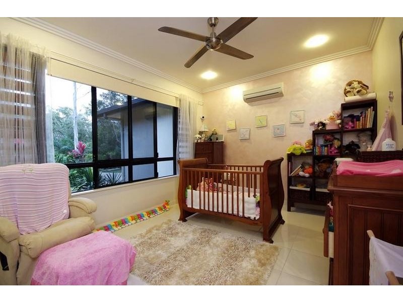 8 Celebration Close, Clifton Beach QLD 4879