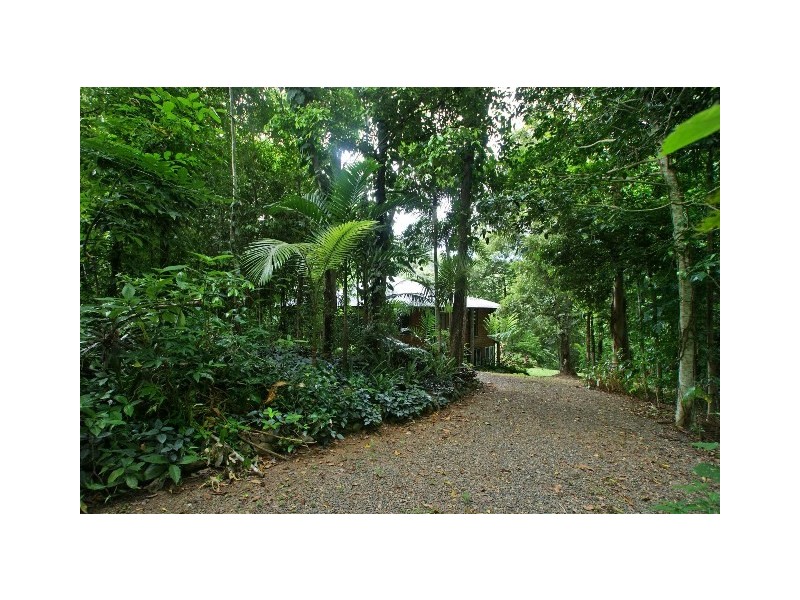 19-21 Chatham Terrace, Smithfield QLD 4878