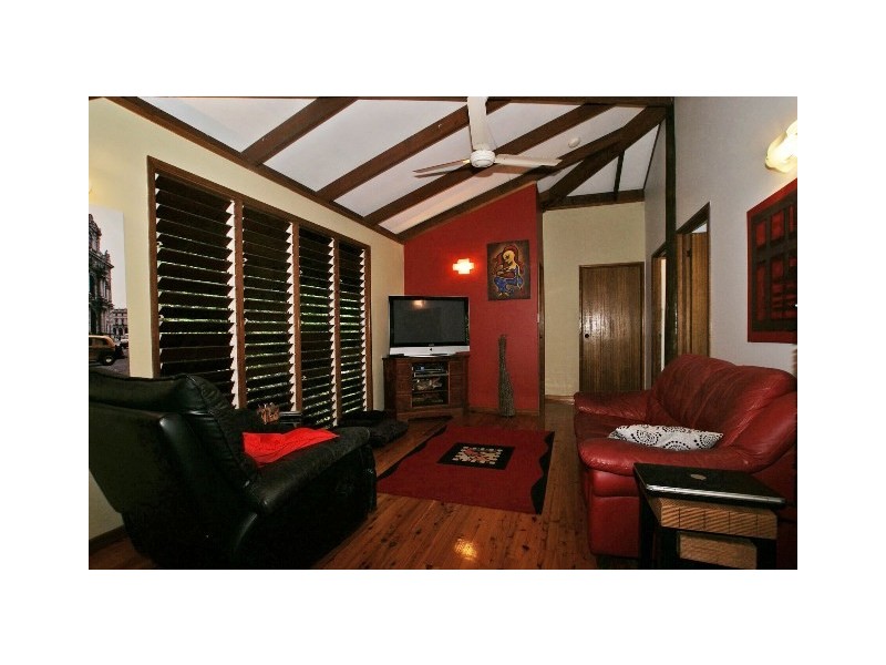 19-21 Chatham Terrace, Smithfield QLD 4878